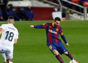 爱游戏网址-足球场上的精彩瞬间不容错过