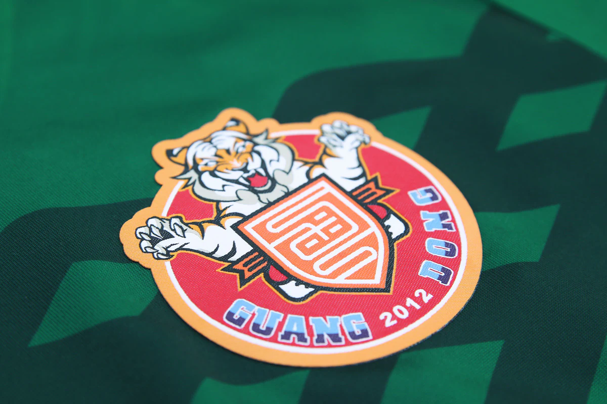 关于广东华南虎战平天津泰达,保持不败的信息 关于广东华南虎战平天津泰达,保持不败的信息