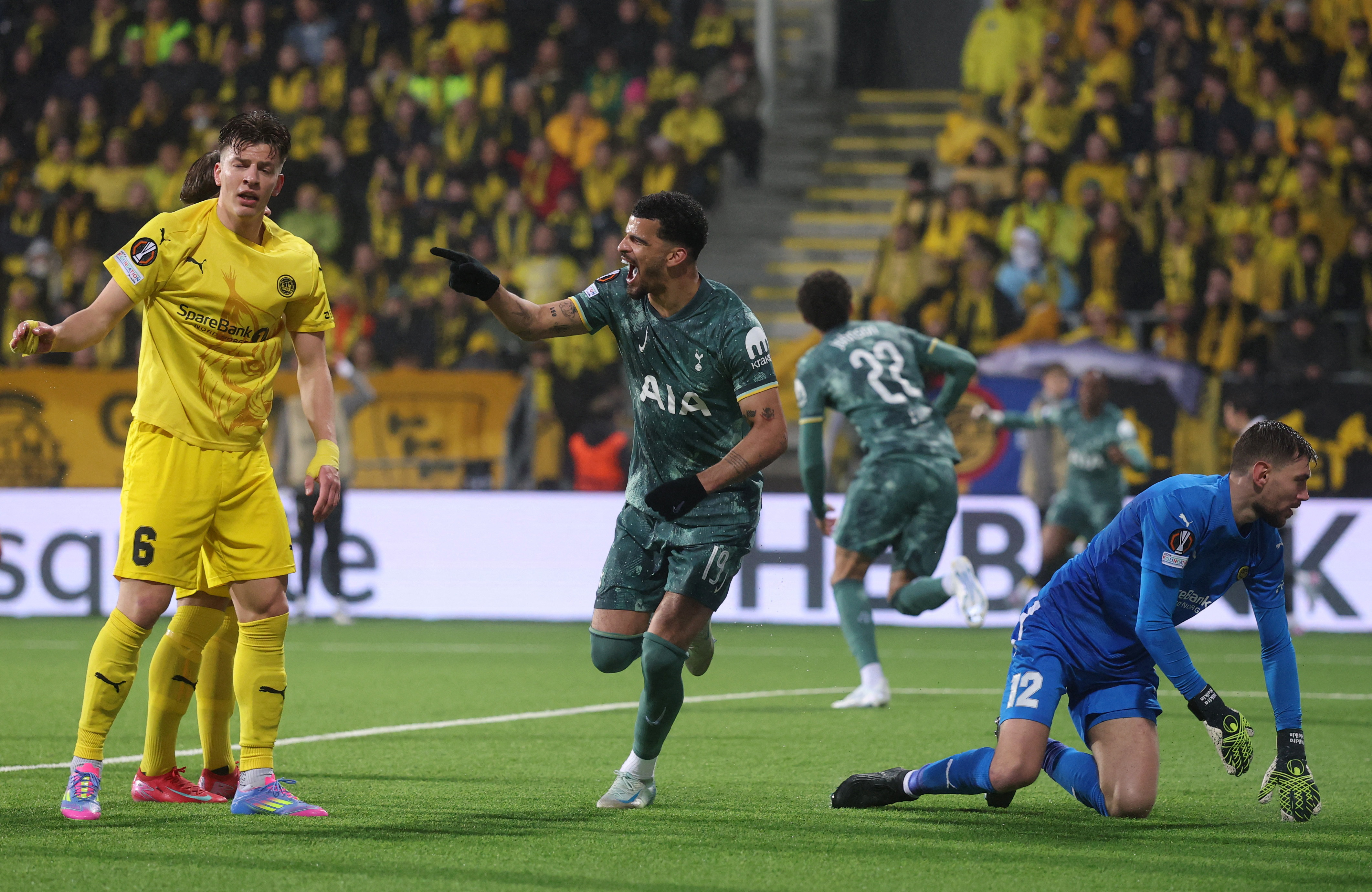 关于热闹球场!欧洲足球赛事引爆全场的信息 关于热闹球场!欧洲足球赛事引爆全场的信息