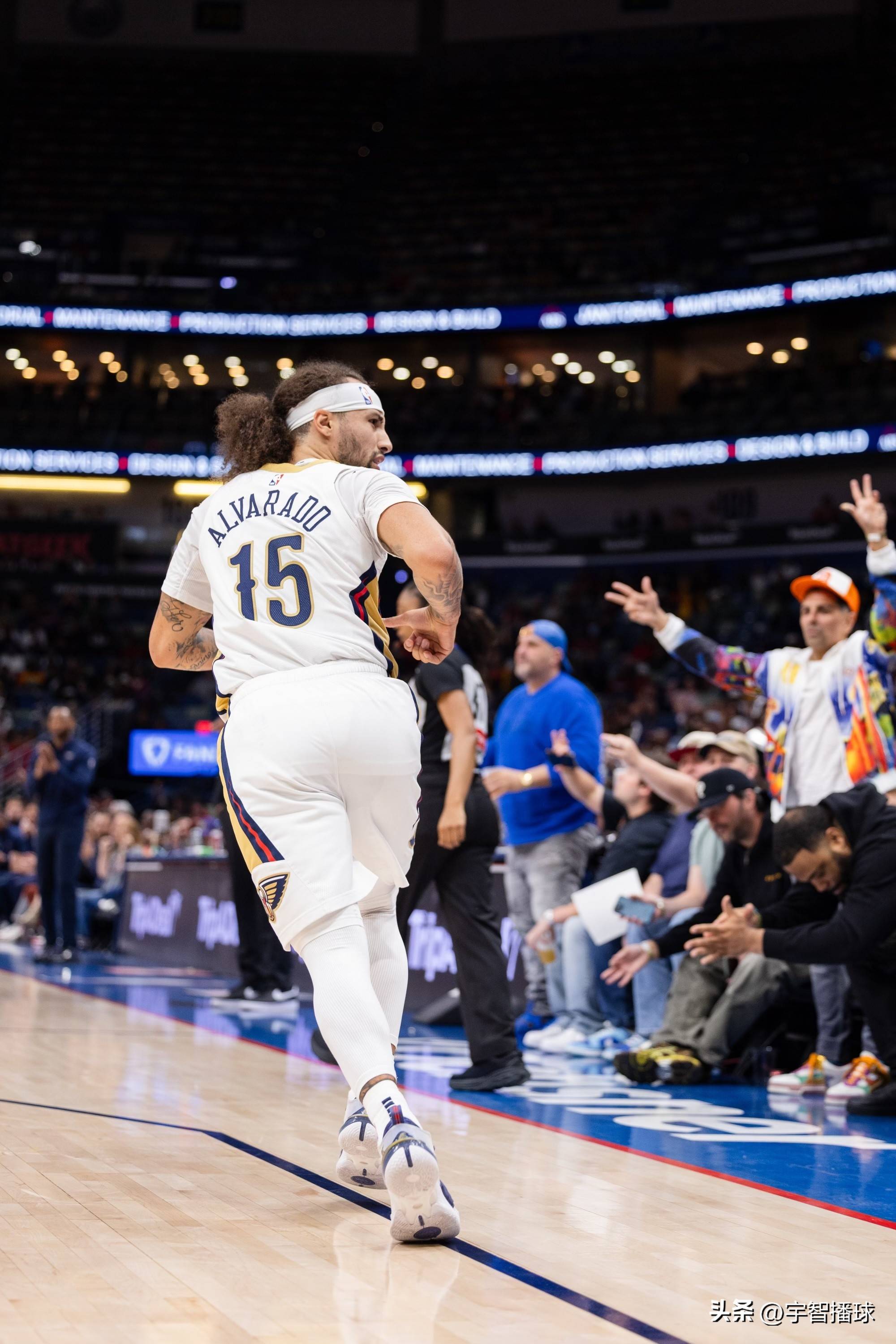 鹈鹕队状况风云:球队伤病不断,主帅连番调整阵容以求突破 鹈鹕队状况风云:球队伤病不断,主帅连番调整阵容以求突破