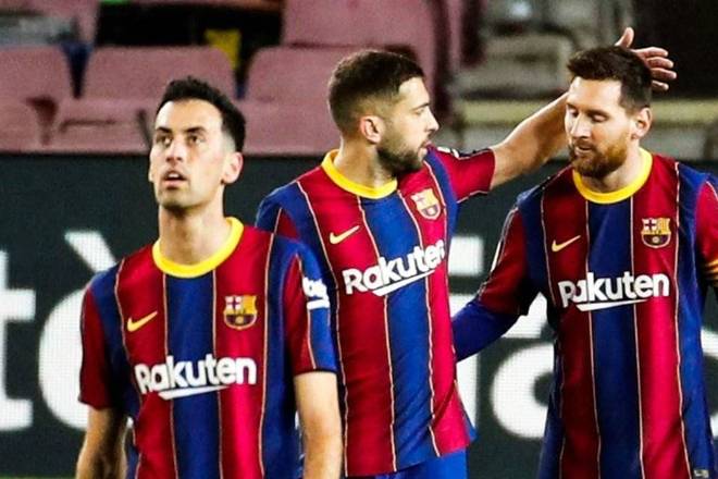 梅西决定留队,巴萨球迷齐声欢呼 梅西决定留队,巴萨球迷齐声欢呼