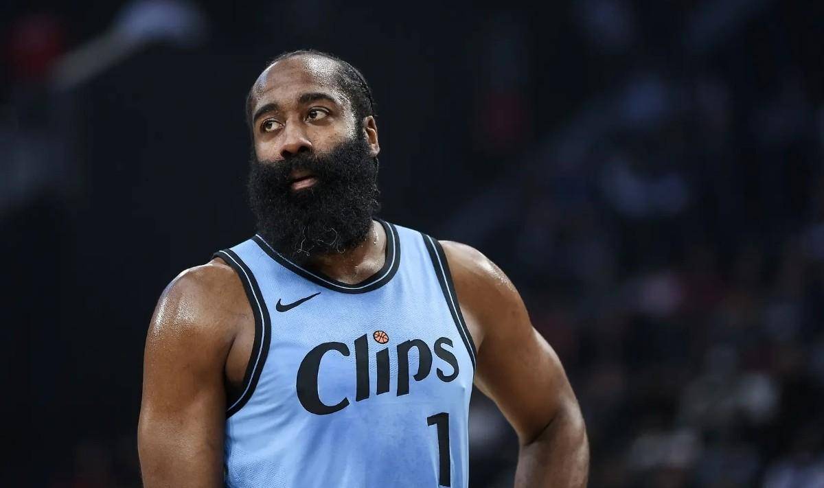 包含快船大胜黄蜂,乔治贡献关键三分的词条 包含快船大胜黄蜂,乔治贡献关键三分的词条