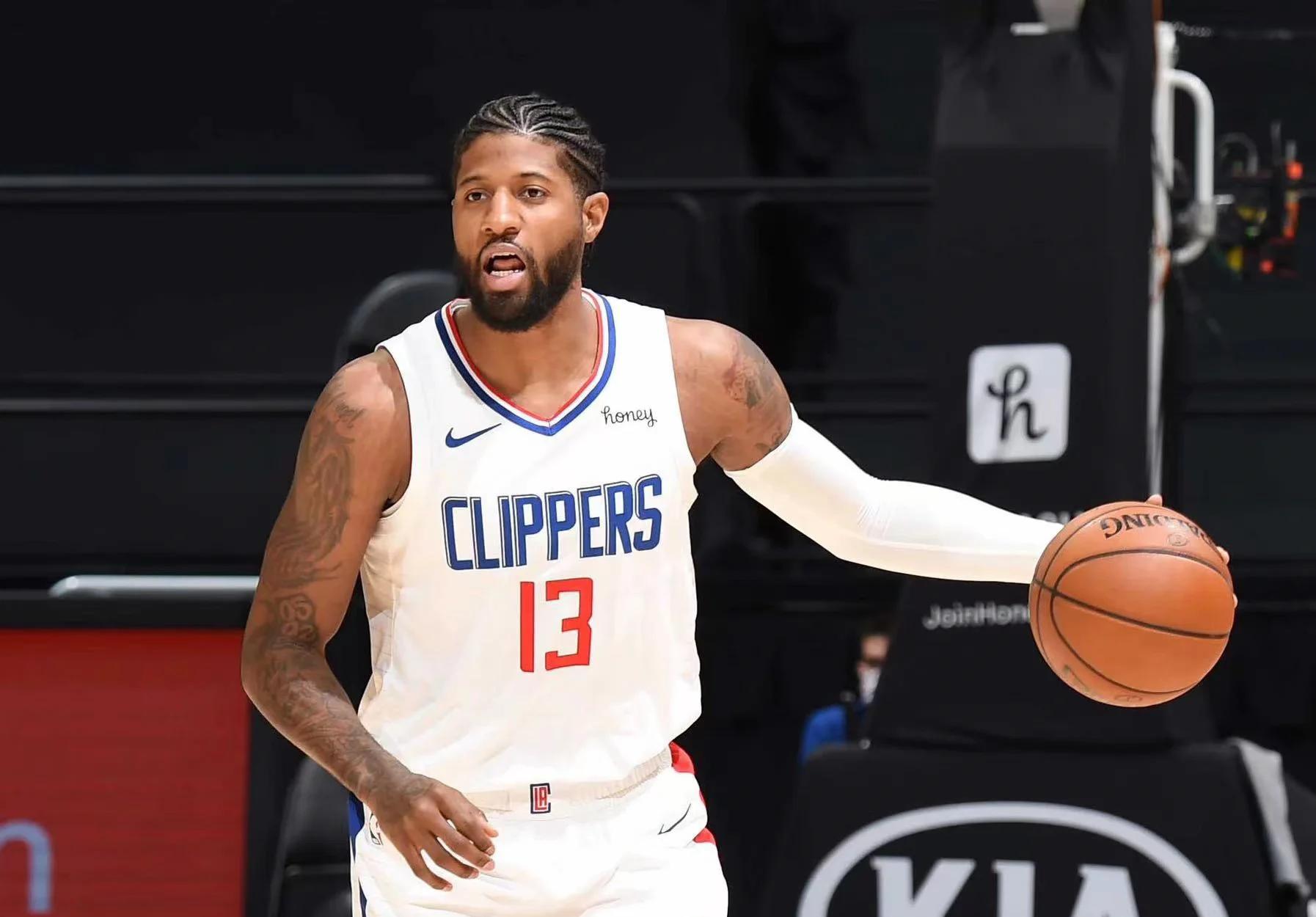 开拓者大胜黄蜂,取得关键胜利 开拓者大胜黄蜂,取得关键胜利