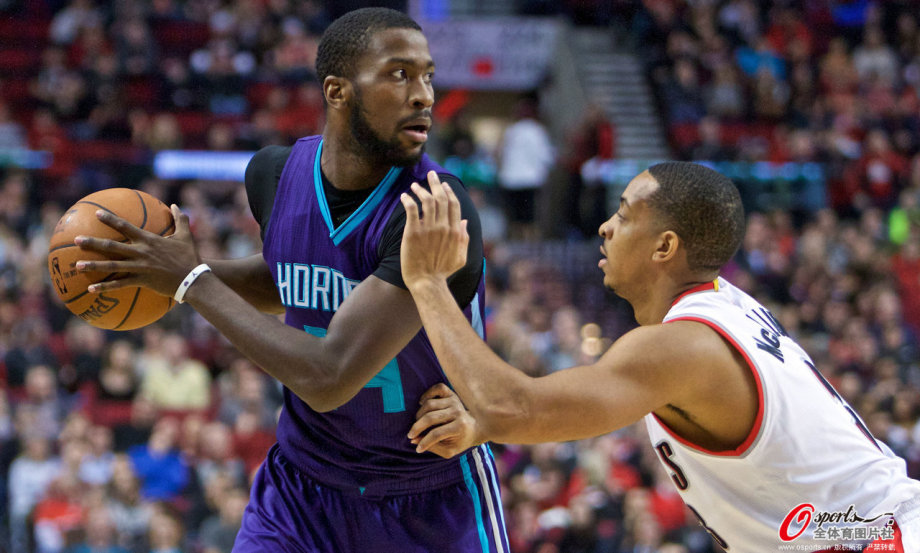 开拓者大胜黄蜂,取得关键胜利 开拓者大胜黄蜂,取得关键胜利