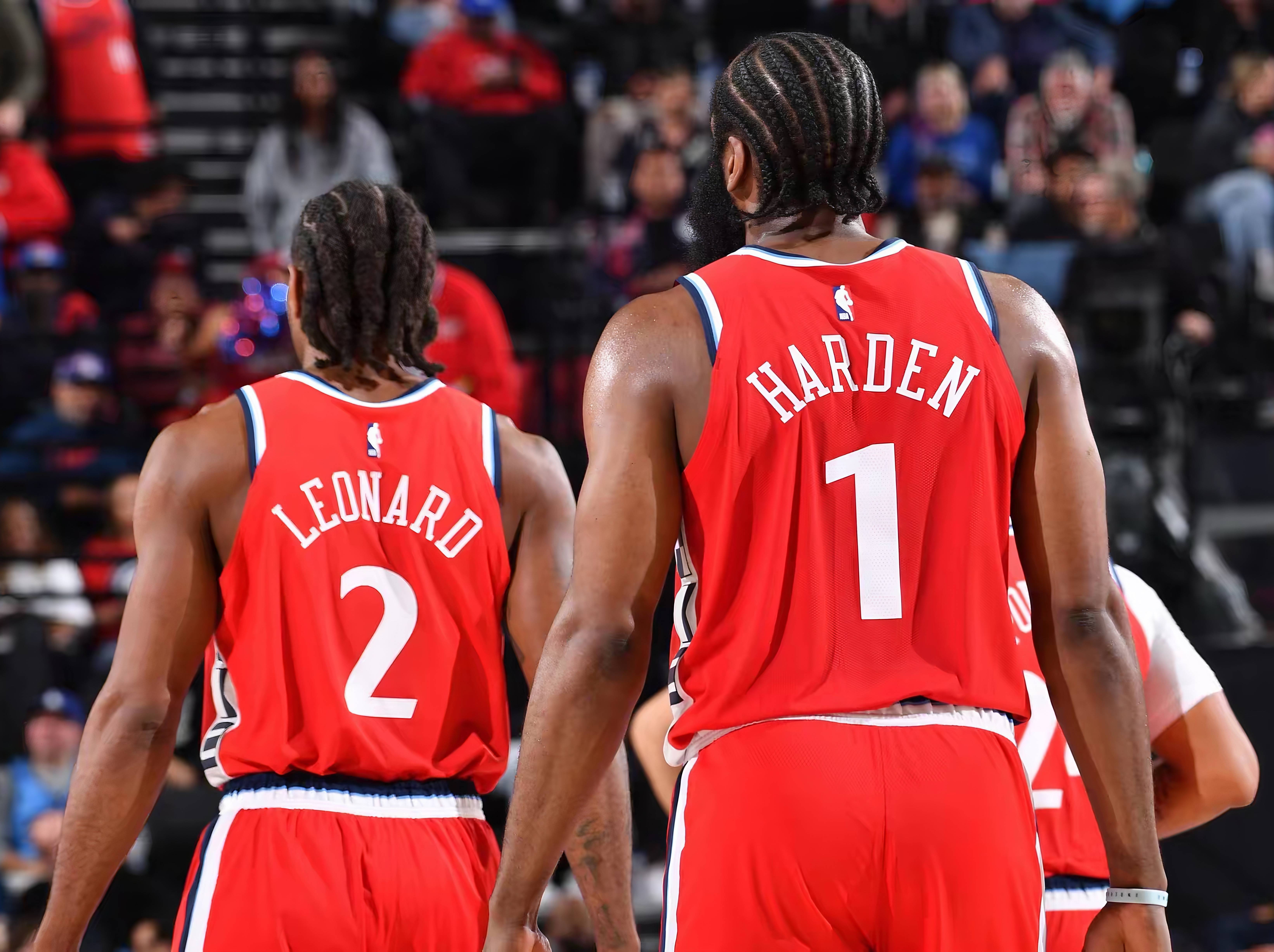 快船力克雷霆,继续保持不败 快船力克雷霆,继续保持不败