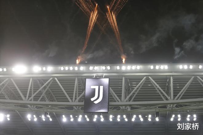 包含尤文图斯主场氛围热烈，球迷席成为利器的词条