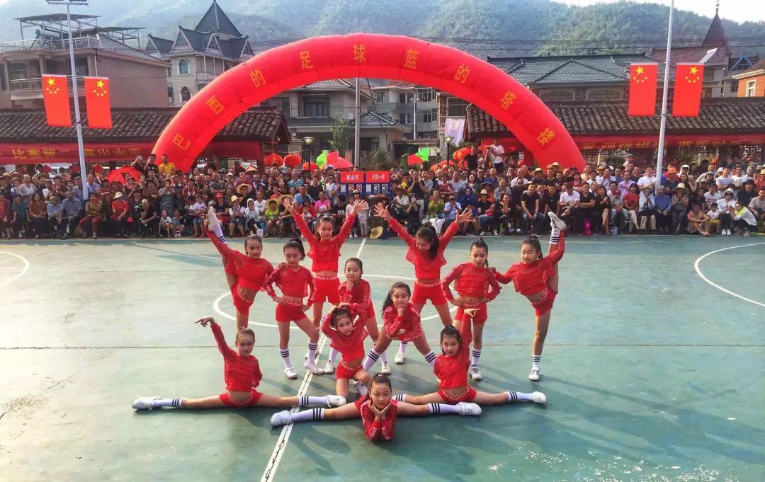 美洲篮球联赛决赛为球迷带来惊艳表演